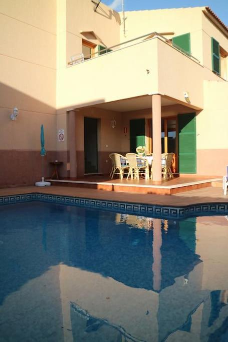 Spectacular Villa With Swimmingpool In Cala Blanca カラ・ブランカ エクステリア 写真
