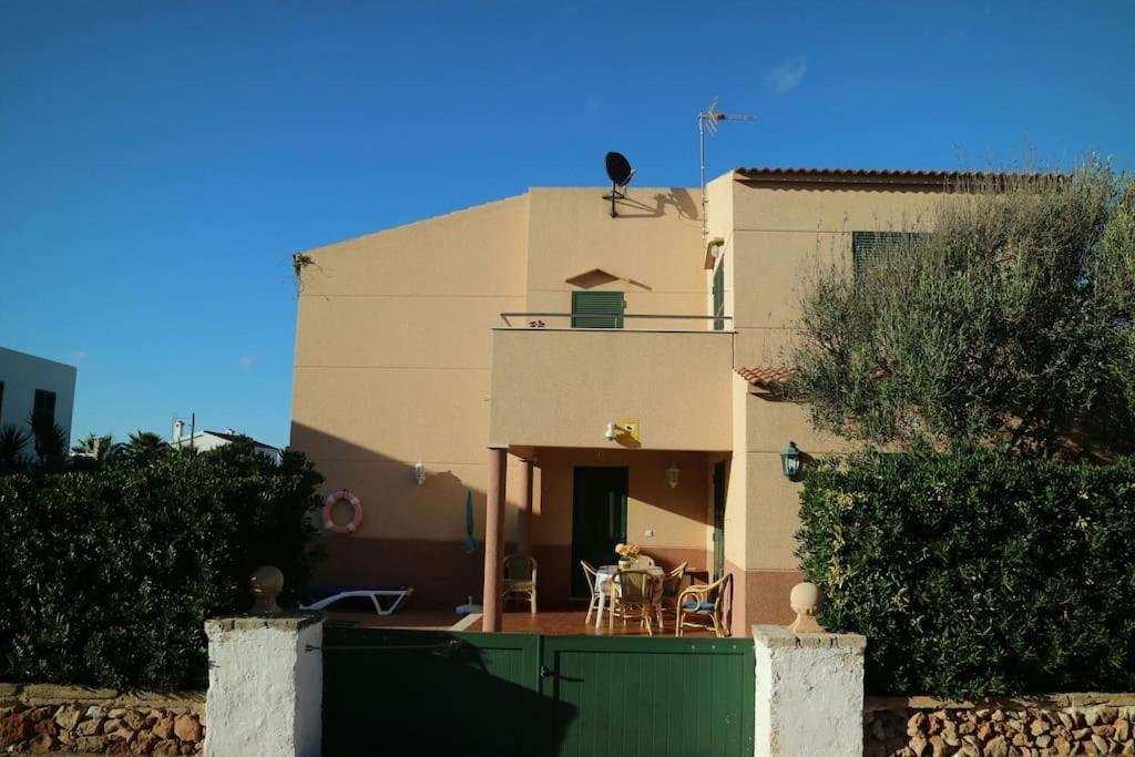 Spectacular Villa With Swimmingpool In Cala Blanca カラ・ブランカ エクステリア 写真